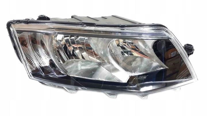 SKODA Headlight; Right