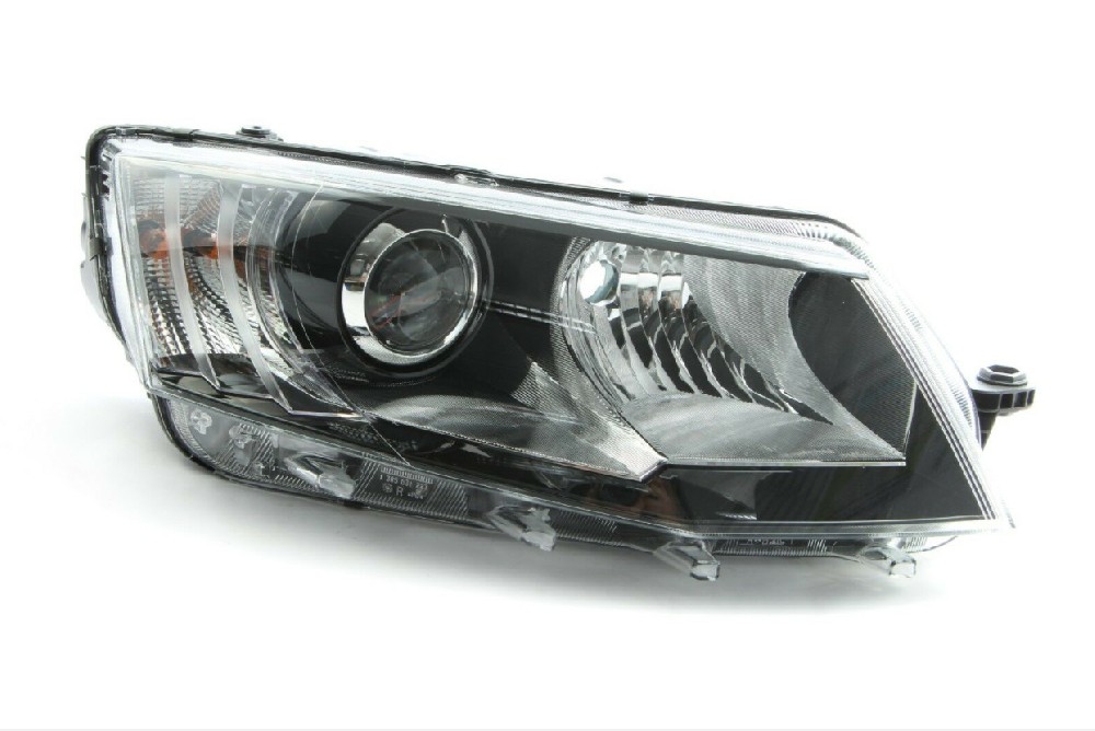 SKODA Headlight; Right; Black;Xenon