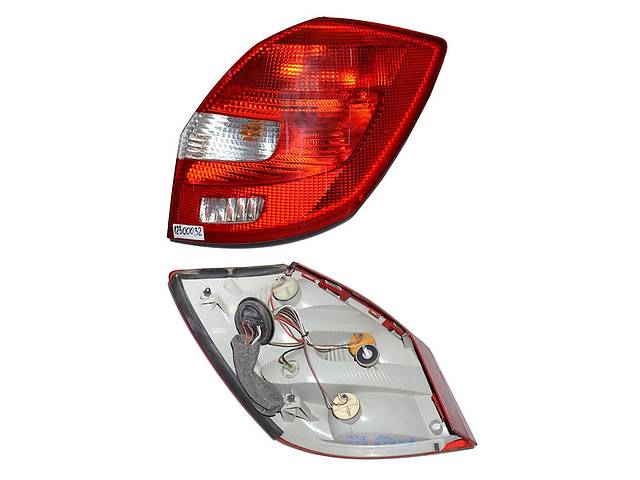 SKODA Tai Light; Right