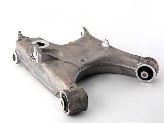 E53 Rear Lower Control Arm left 33326770743